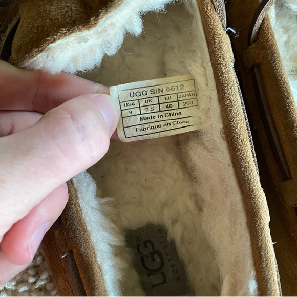 Ugg Dakota Suede Sheepskin Slipper Moccasin in Chestnut - Picture 8 of 8